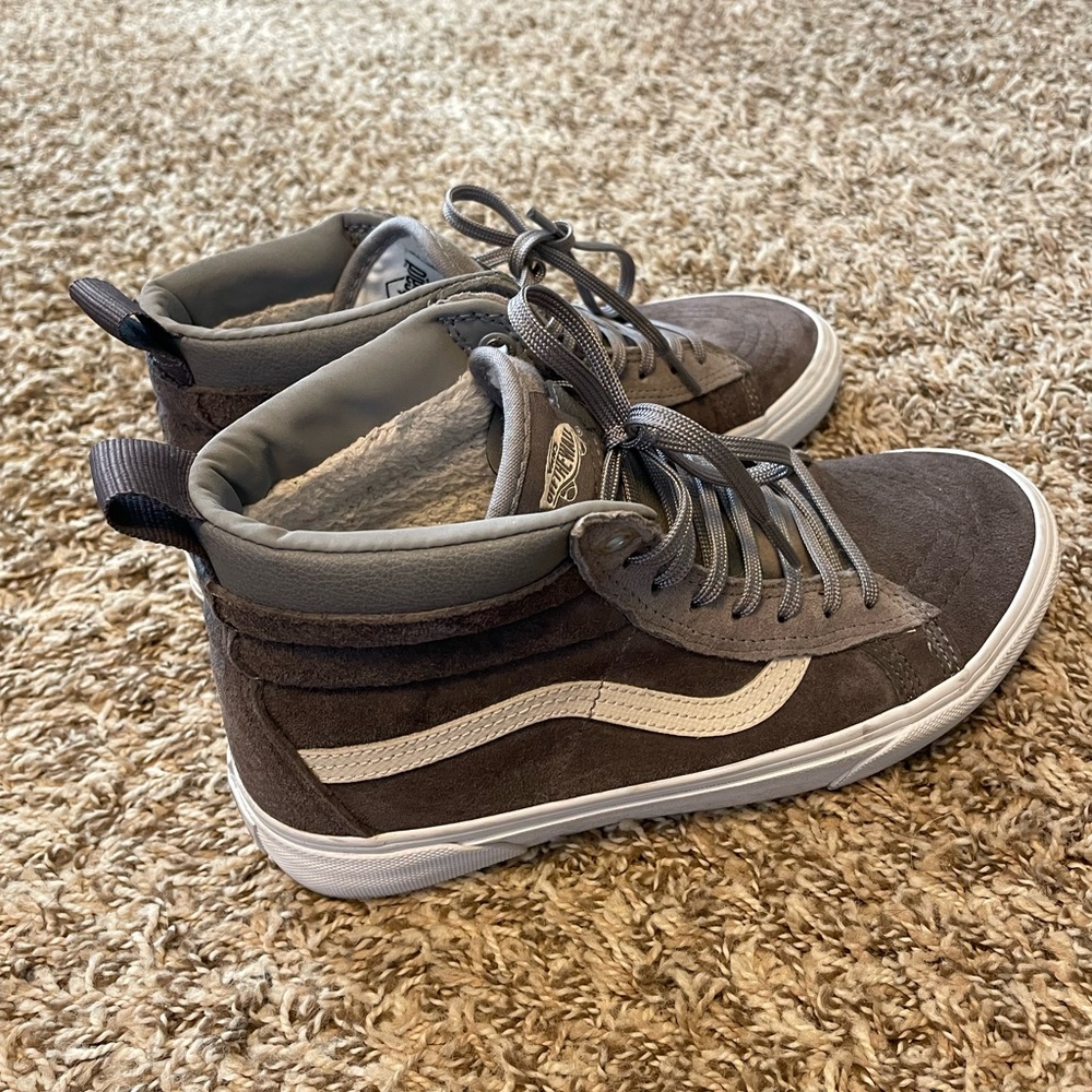 Vans gray hightop Sherpa lined